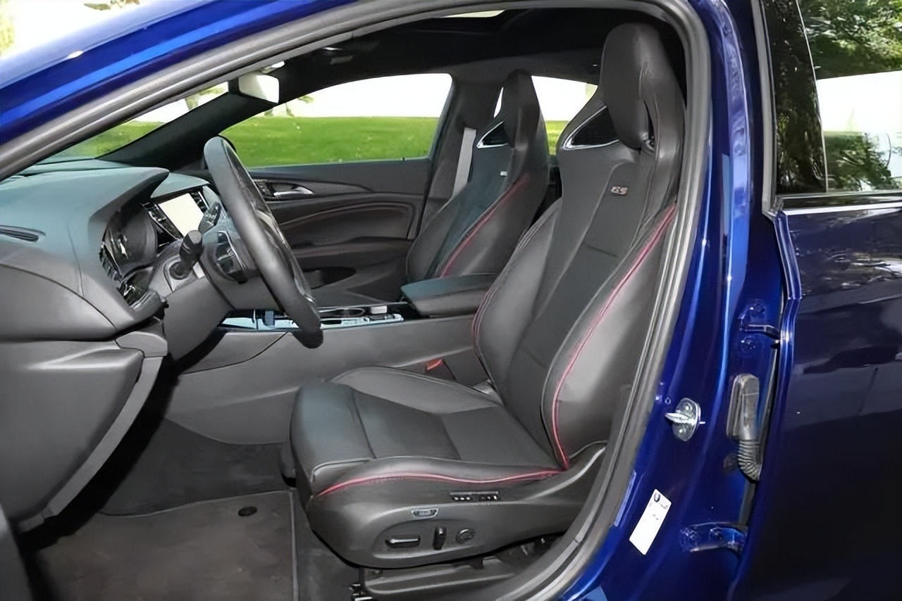 别克君威1.5t配置是几缸,君威1.5t配9at和君越1.5t配cvt怎么选