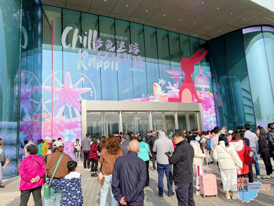 cdf海口国际免税城优惠券90抵100,cdf海口国际免税城国庆人流量