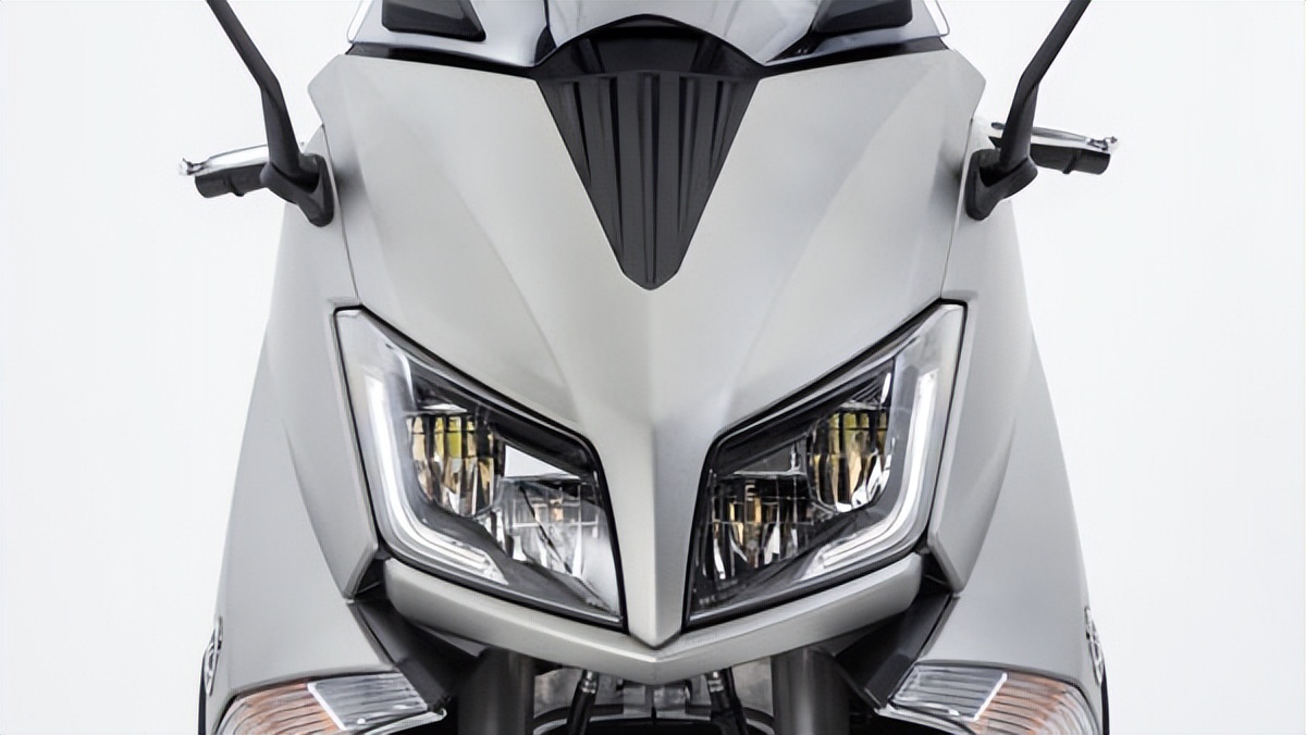 雅马哈踏板tmax750改装,雅马哈tmax150踏板价格