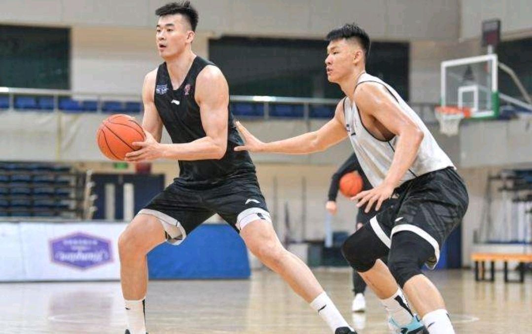 cba现役最好的大中锋,cba各队篮球主力队员名单