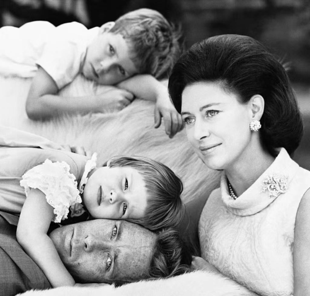 不懂珠宝的“小白”AndrewGrima竟获无数大奖、俘获英女王的心,还被称为“现代珠宝之父”?