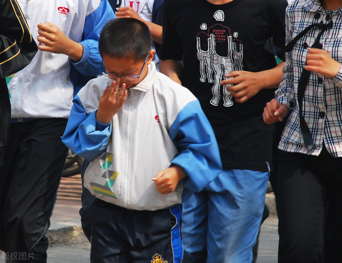 孩子半年不长个？儿科专家提醒你：速速警惕矮小症