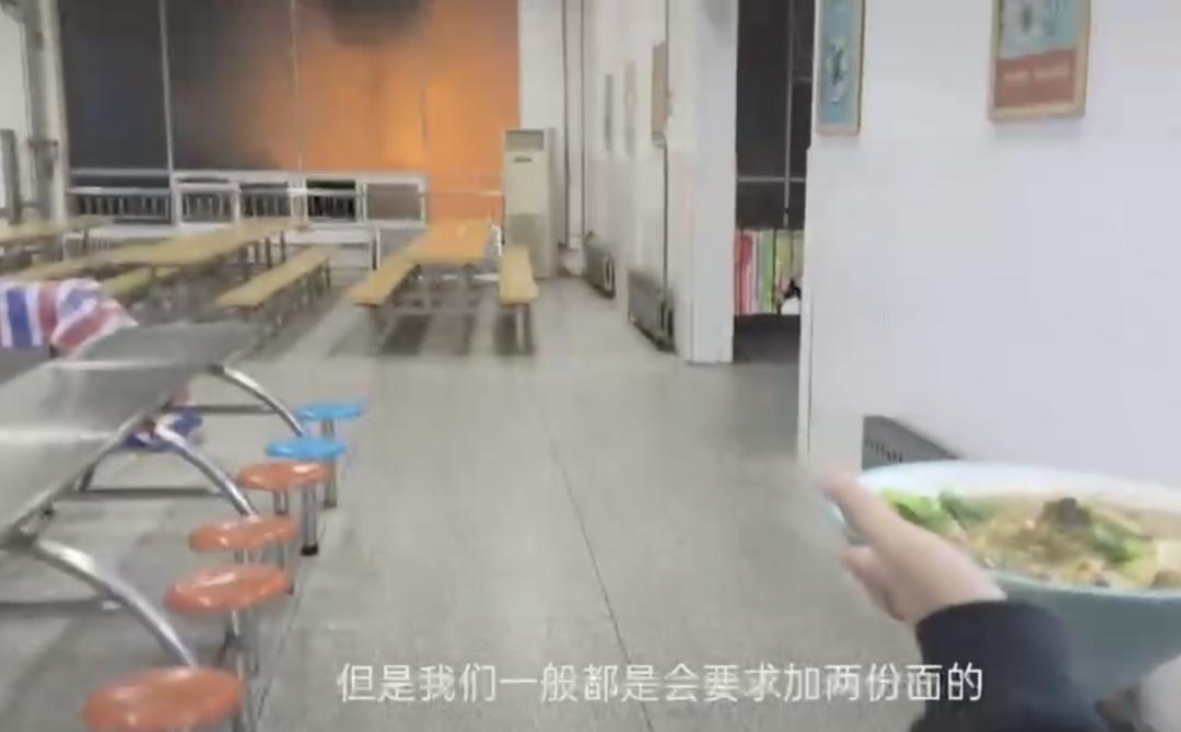 90后大学生恋爱视频,当代大学生恋爱视频