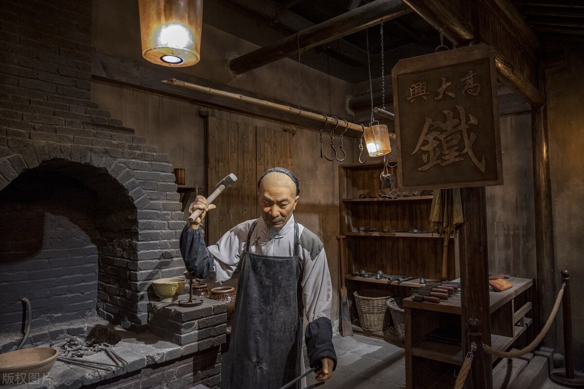 没钱打油小诗100首,没钱啥都干不成打油诗