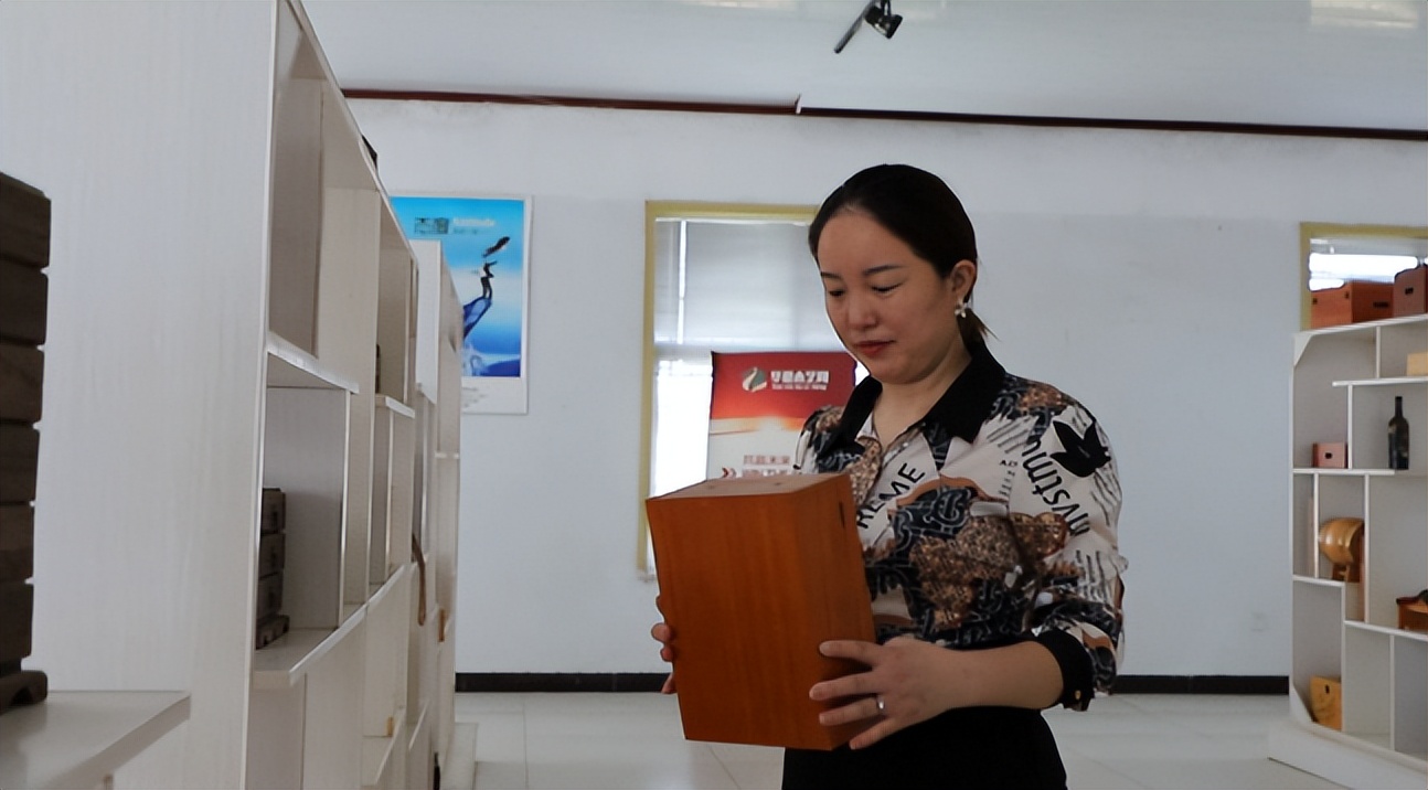 非凡十年脱贫攻坚,2013年曹县电商发展