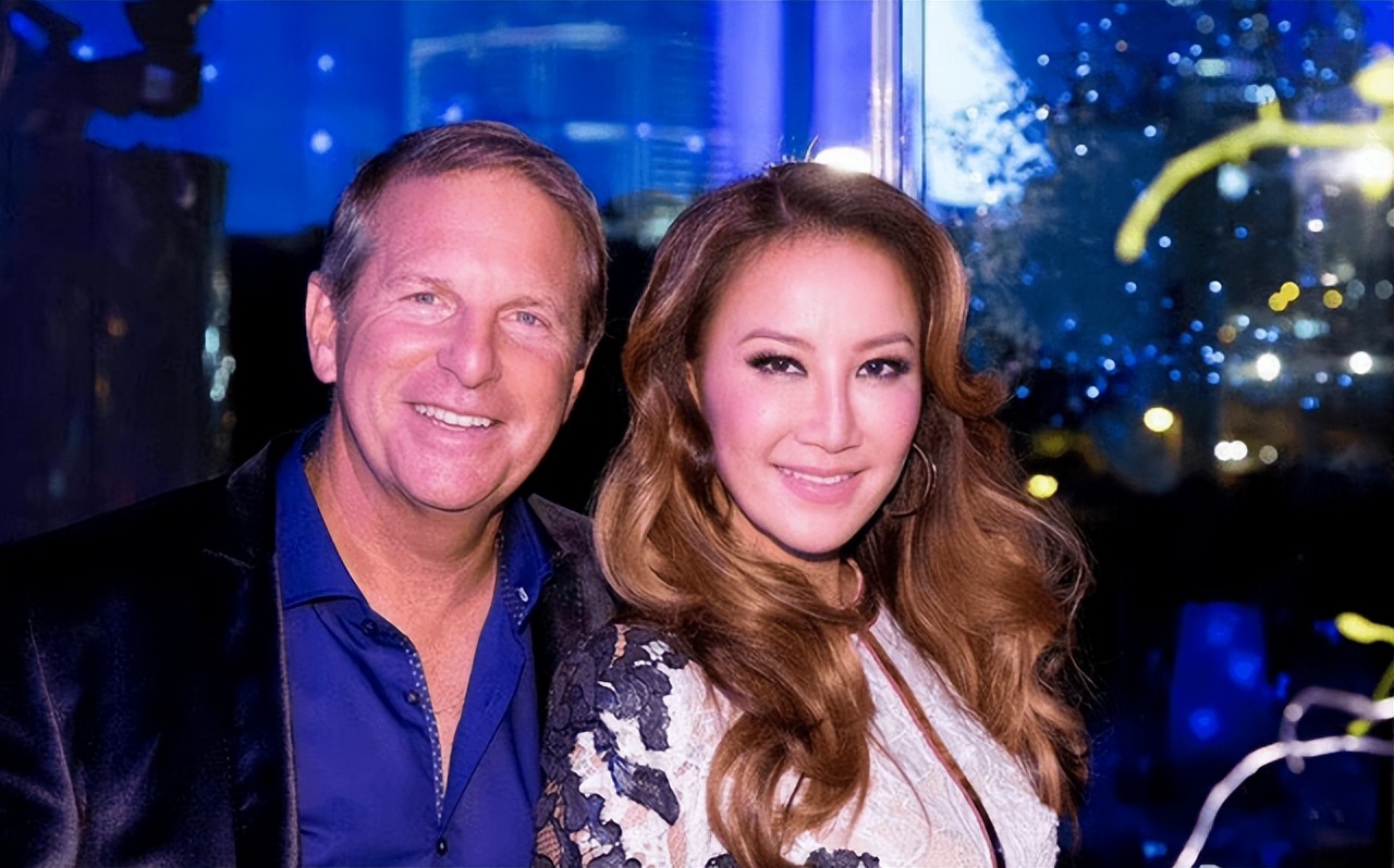 3天前,歌星李玟轻生离世,死因众说纷纭,姐姐发文称:并非自尽