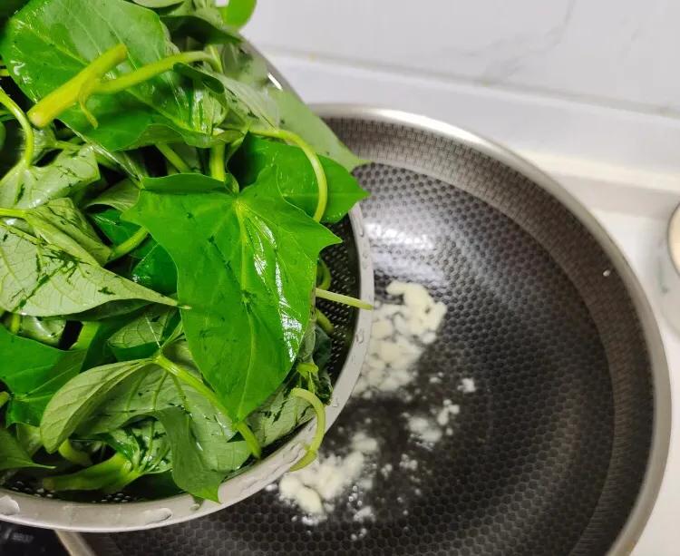 补钙第一名的菜芥蓝,营养专家推荐的7种绿叶蔬菜