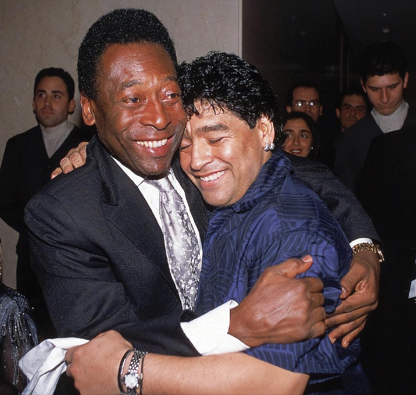 传奇落幕球王贝利的最后一程,贝利去世发的讣告