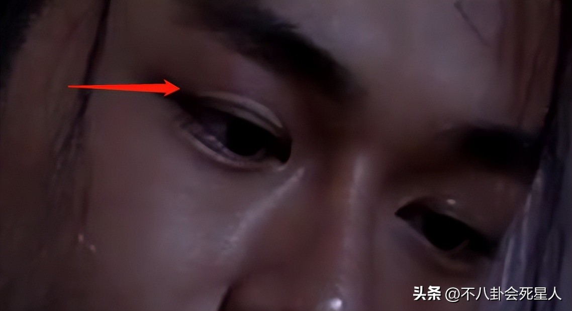 演员假发套穿帮,假发穿帮镜头