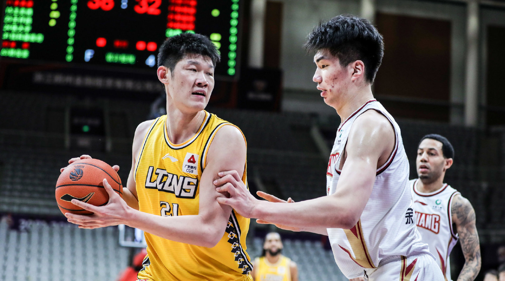 cba半决赛谁摔倒了,cba半决赛伤病