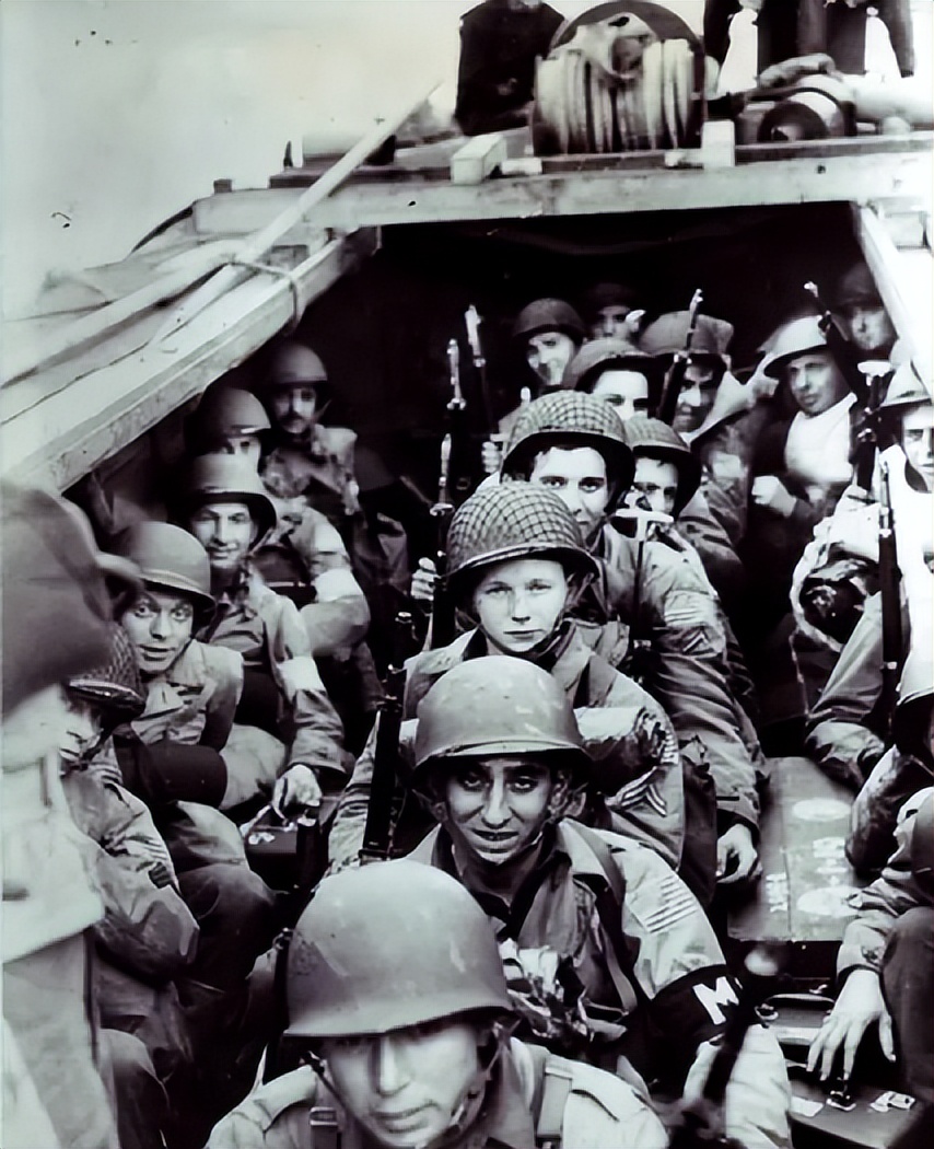 刚刚进队伍的新兵发武器吗,刚入伍的都配发什么枪