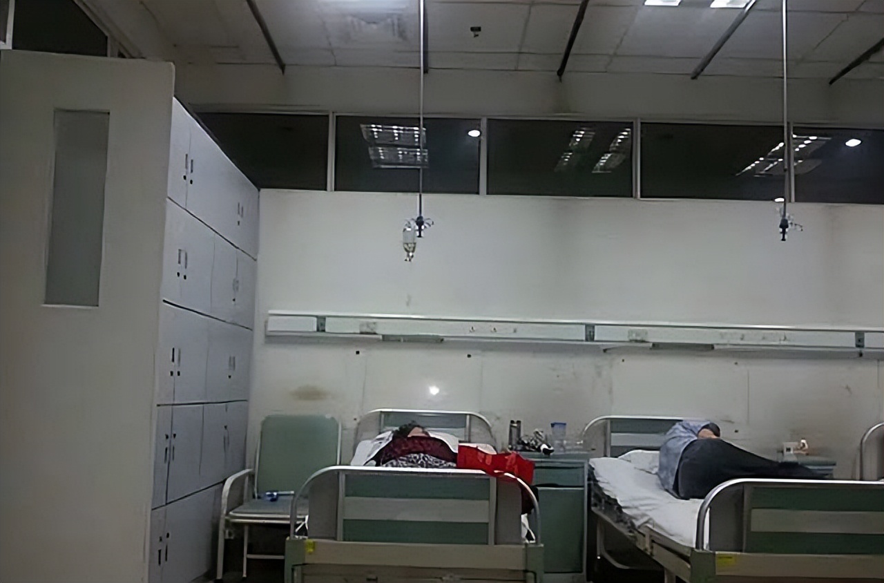 14年尿毒症女孩寻亲十几年无果,癌症女孩临终前苦苦寻亲