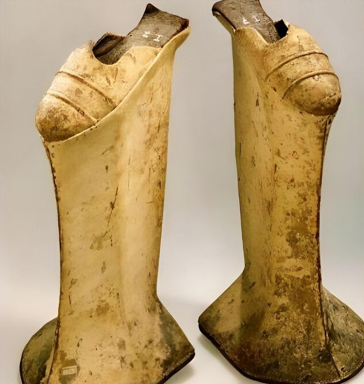 侵华日军残酷*行暴**，女子为活命脱下衣服让日本人拍摄，*辱侮**至死3