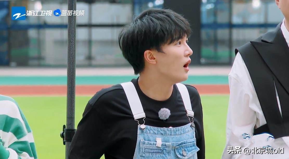 奔跑吧10周深,奔跑吧周深杨迪搞笑场面