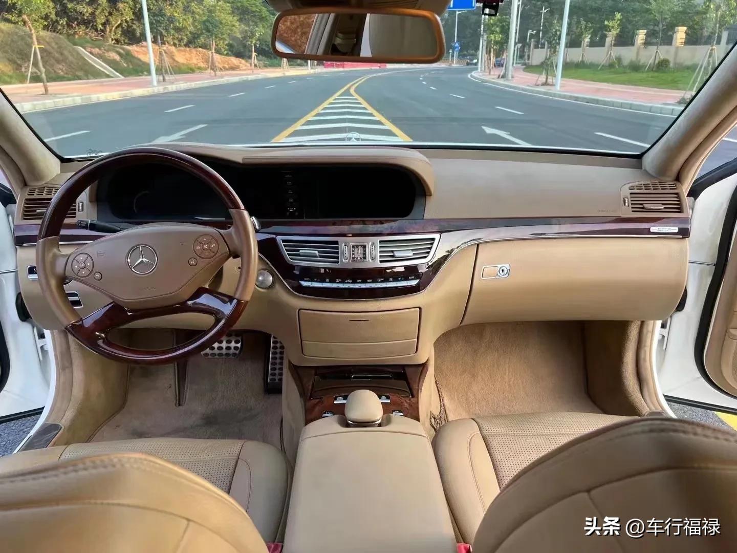 买一台二手奔驰s值得吗,小伙花48万买新车后续