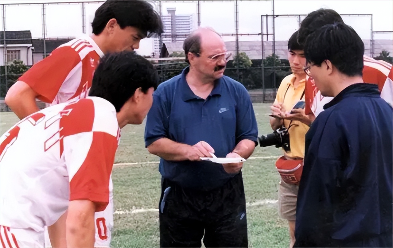 足球董礼强现在干啥,中国足球董礼强