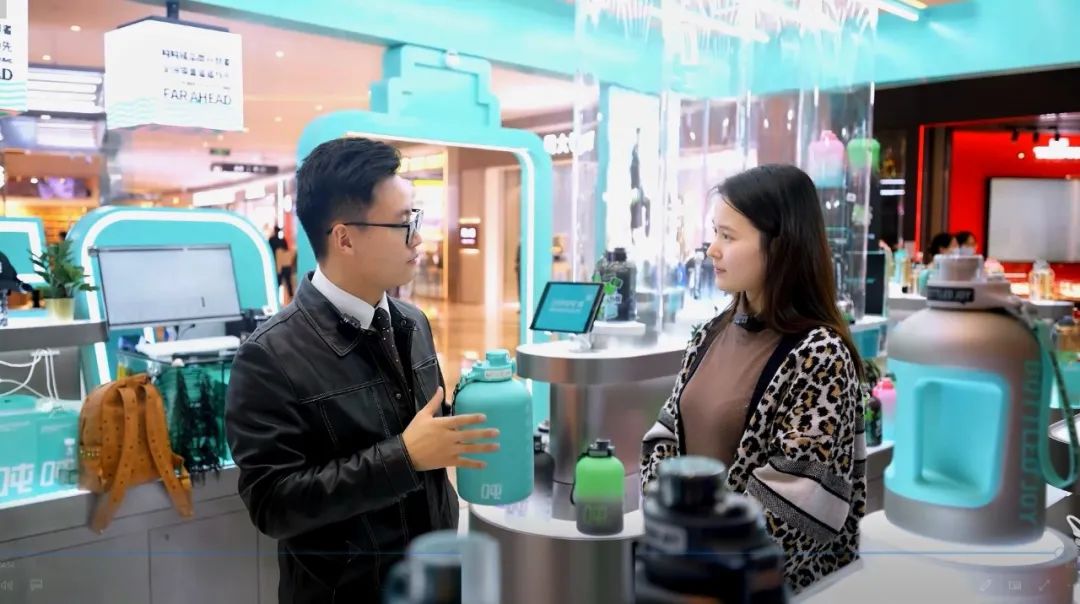 吨吨桶王一博代言销量如何,王一博吨吨桶代言到期了吗