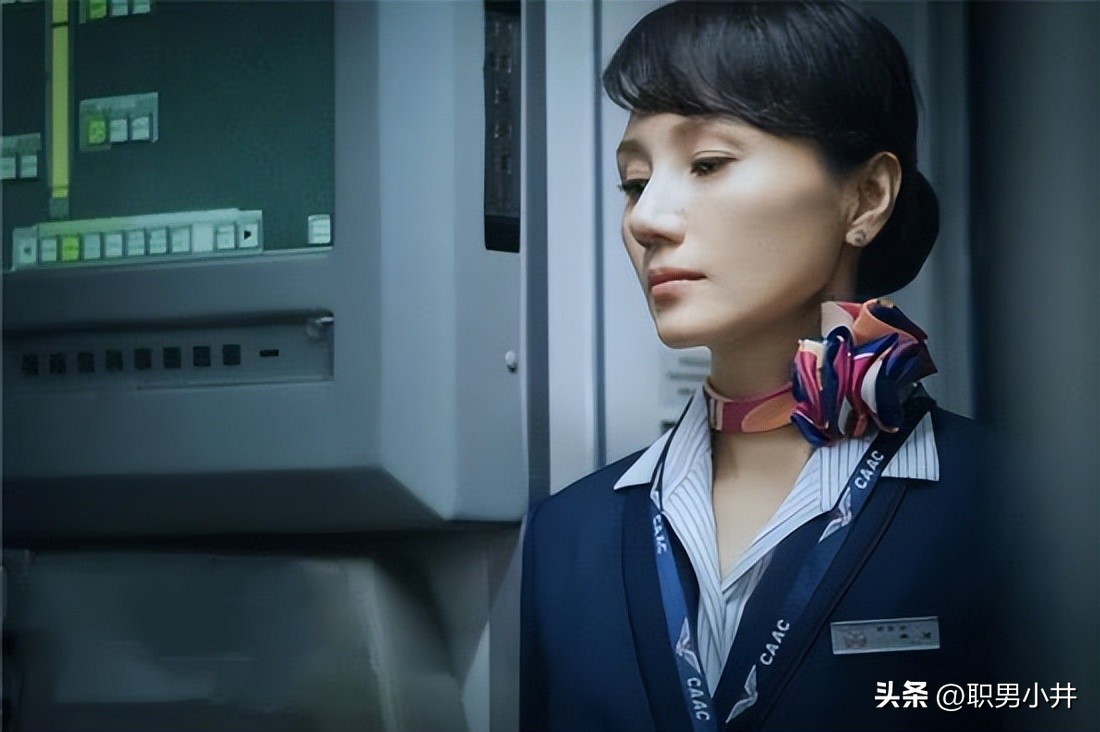 空姐退休后一般都去做什么工作,中国空姐一般多久退休