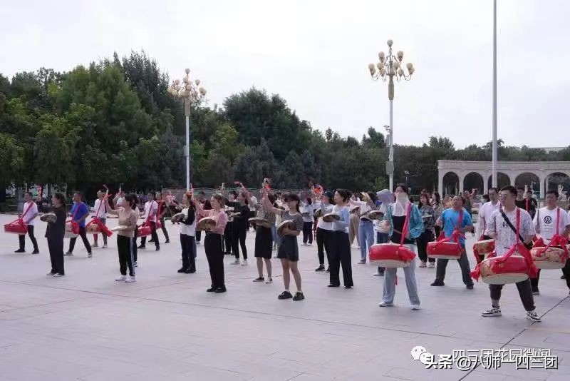 一四三团威风锣鼓队稳步第一阶段迈向新征程