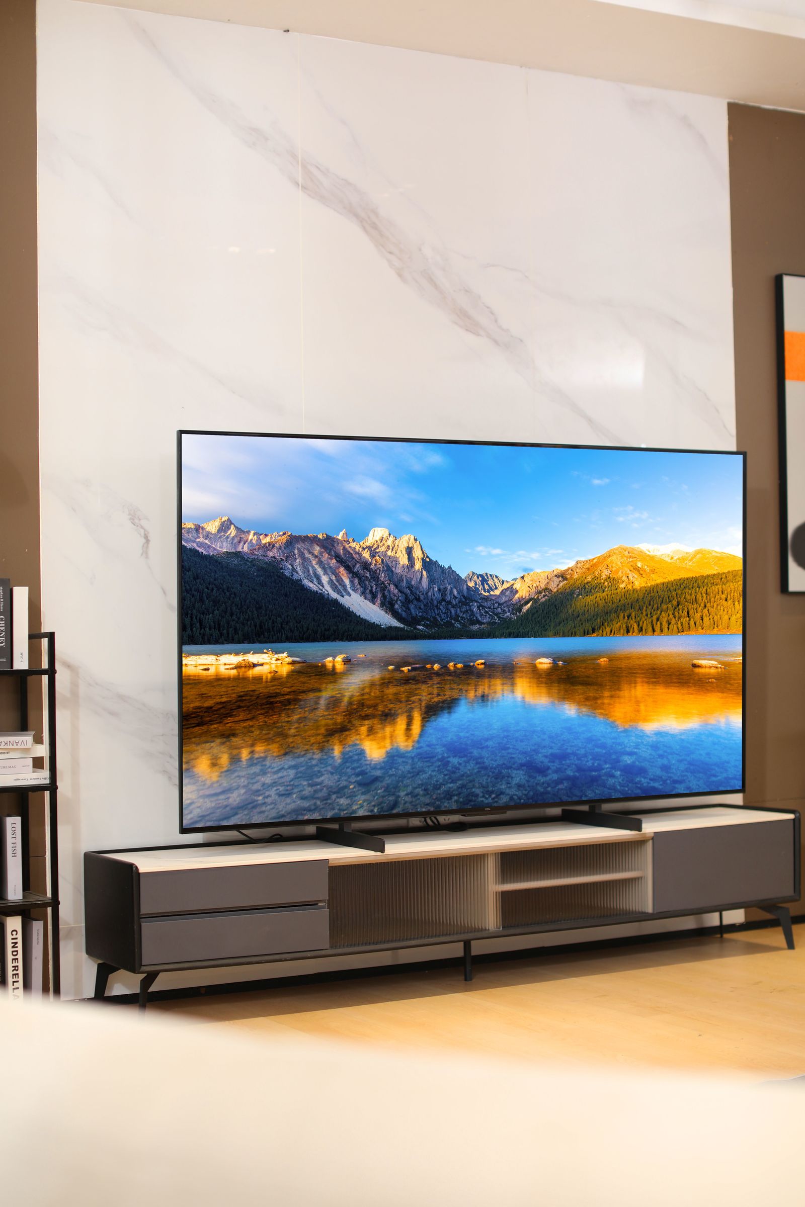 tclq10电视深度评测,TCLQ10H电视开箱测评