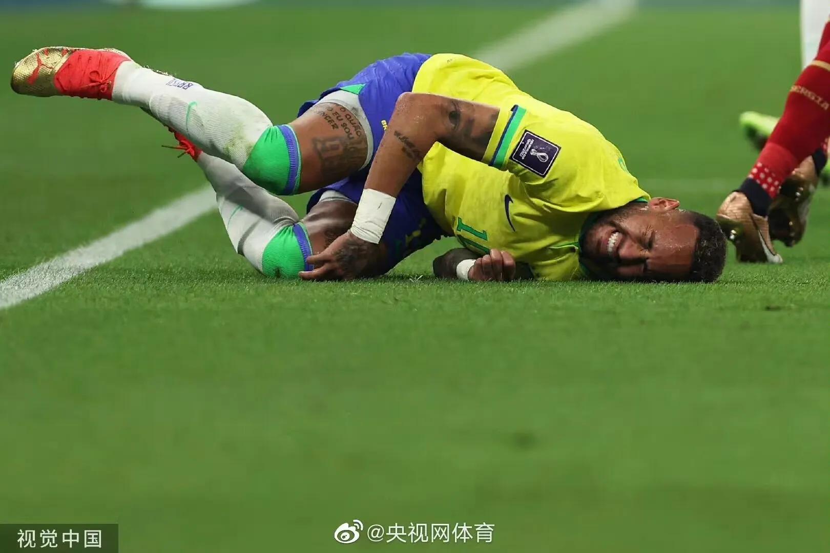 内马尔的迷人之处,内马尔从小到大的经历