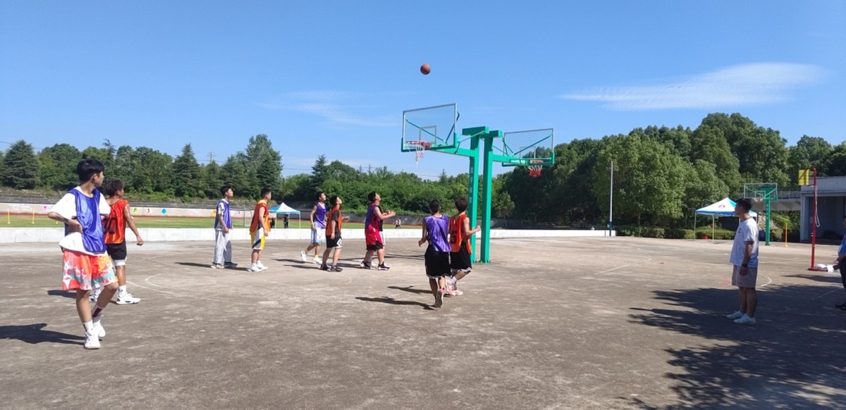 鄂州秋林高中照片,鄂州秋林高中最新视频