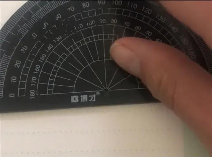 晚上到早上放好多屁很响怎么回事,总是放很响的屁是咋回事