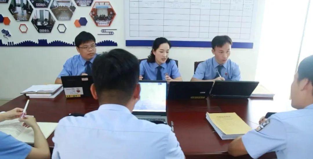 从防伪纸“代理商”到“*币假**贩子”:“钞级*局骗**”现形记