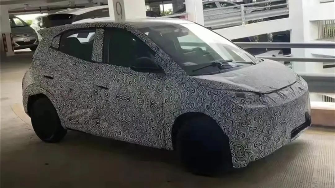 F0的接班人，比亚迪海鸥内饰谍照来了，10万内有没有问题？