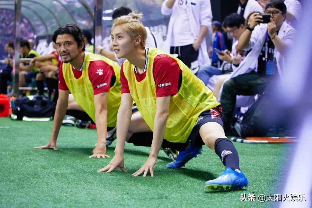 鹿晗踢足球属于什么水平,鹿晗足球什么水平