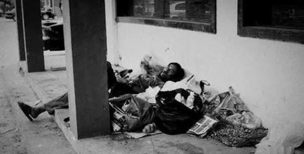 男逃犯被抓,男子杀害同乡逃亡二十多年