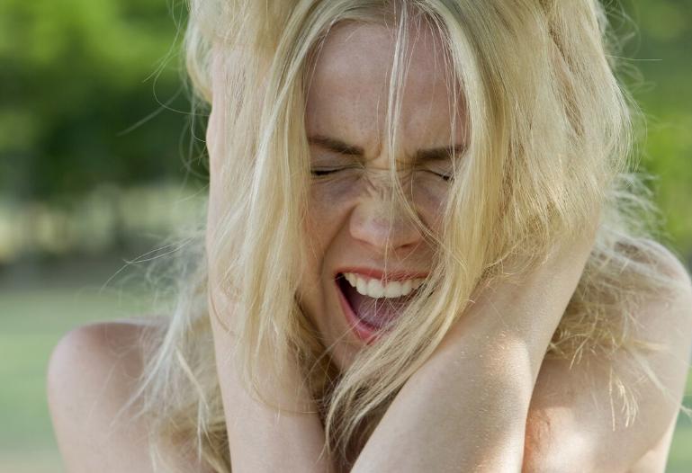 女人阴部毛发每天脱落几根正常？若超过这些，或应注意