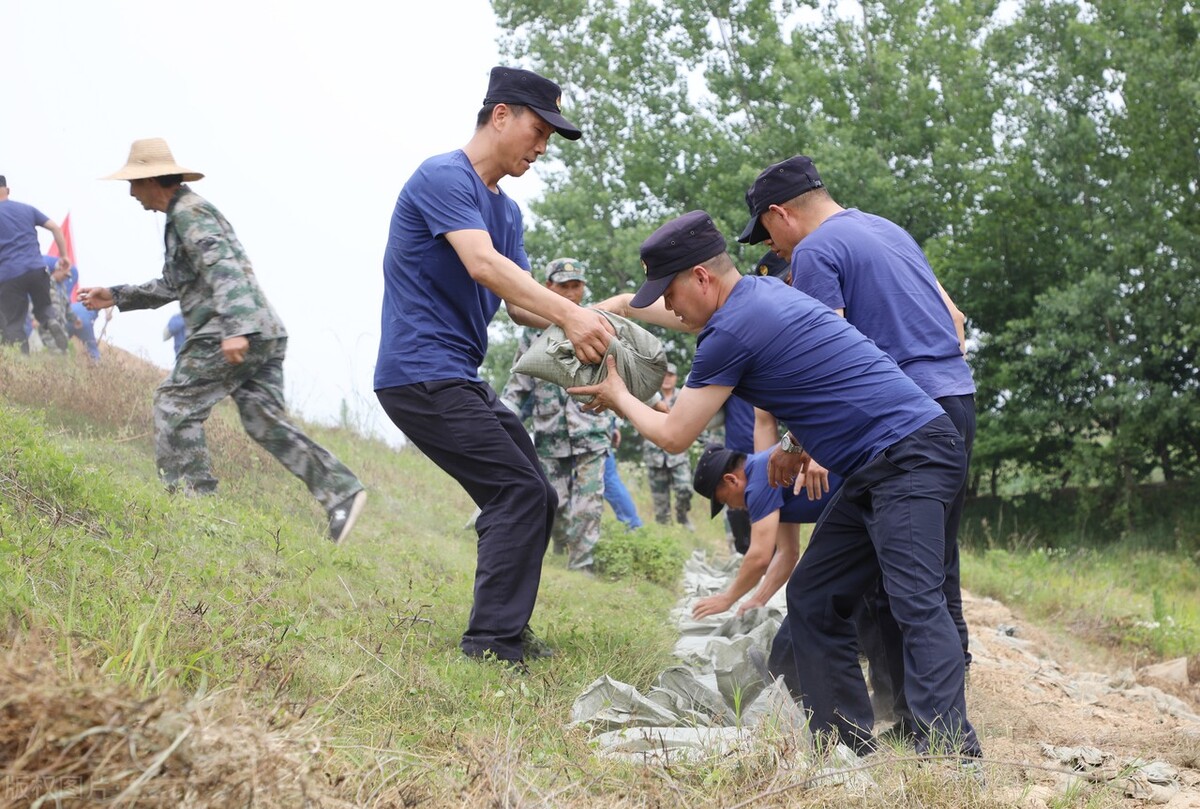 专科可以找到五险一金的工作吗,不需要学历五险一金的工作有哪些