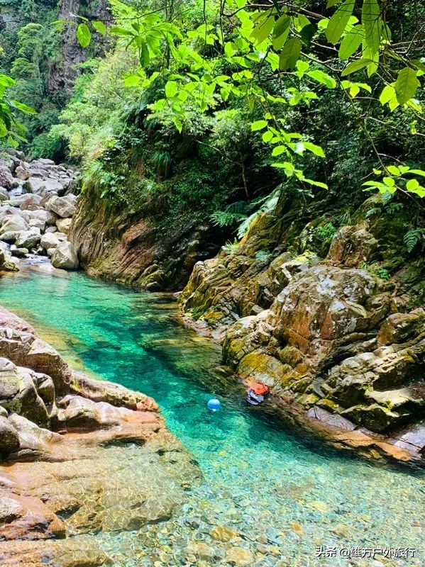 猴寨瀑布图片,猴寨溪谷