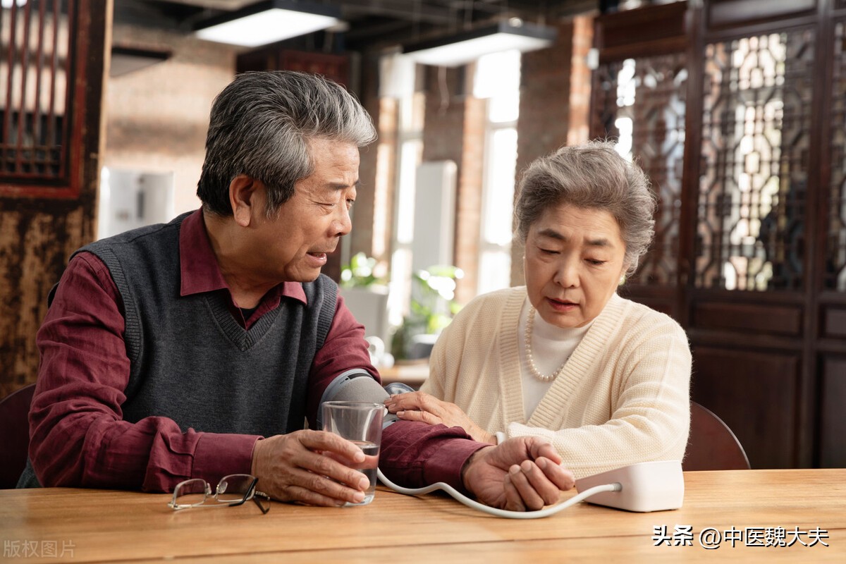 老年人腿无力需要补充什么营养,老年人腿无力最好解决办法