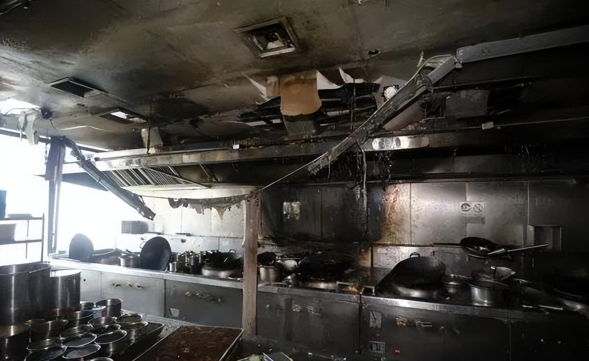 韩国商场图一天营业额，致1500人瞬间被活埋，幕后黑手到底是谁？