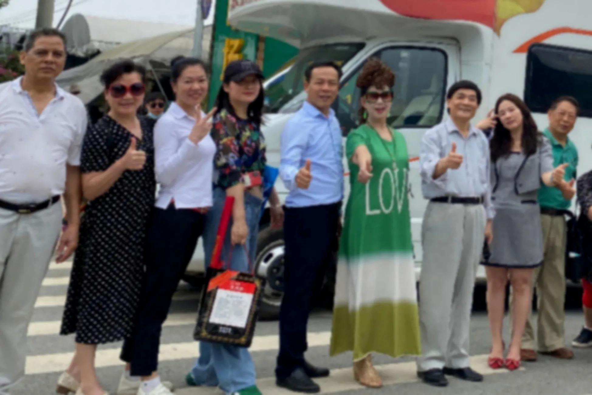 一笑一乐美心境，一茶一酒暖情怀