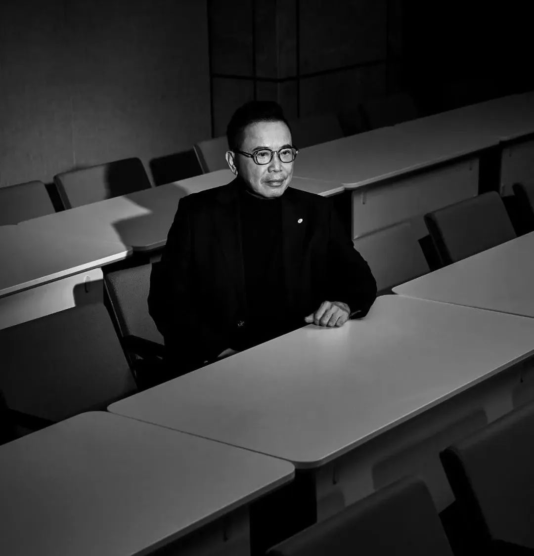 李东生船长驾驶他的船