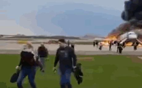 重庆机场飞机起火的是飞往哪里的,重庆机场客机起火原因