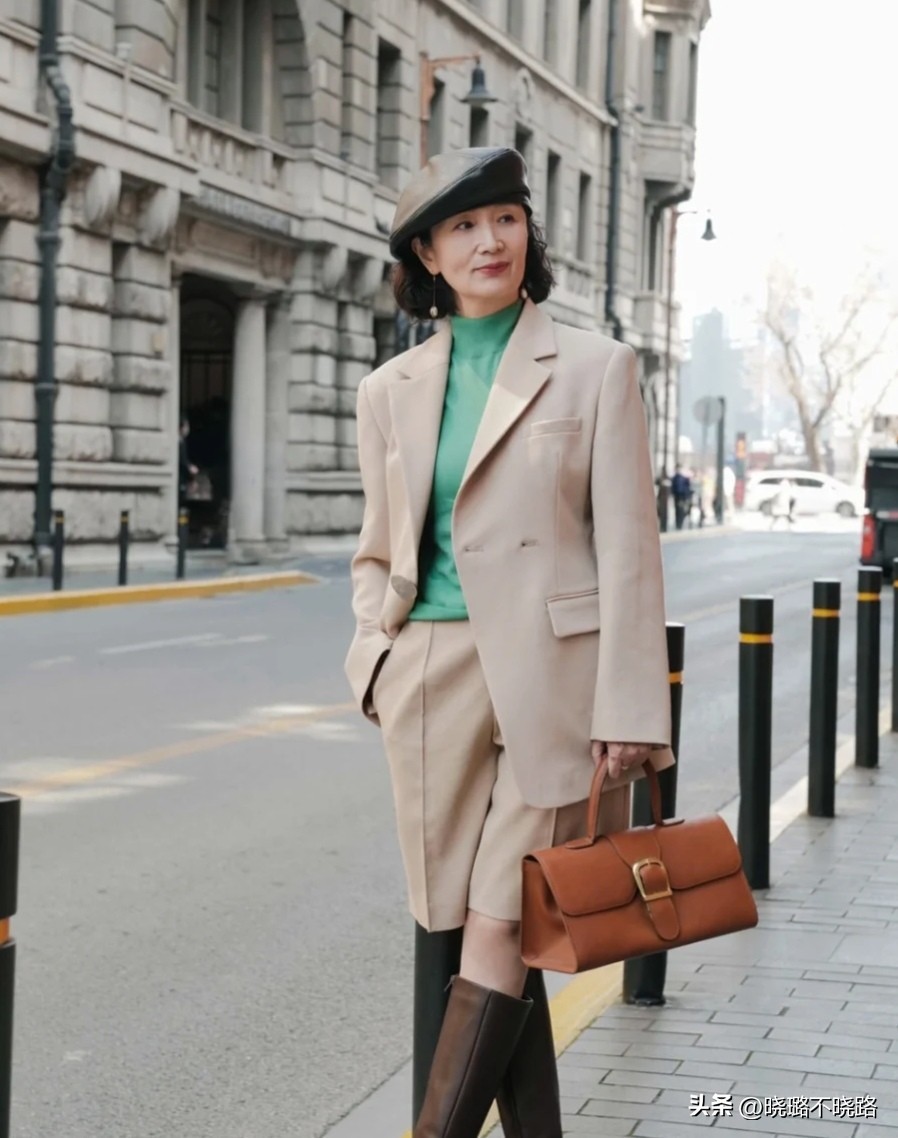 三木妈妈戴什么颜色的贝雷帽,三木妈妈的贝雷帽穿搭