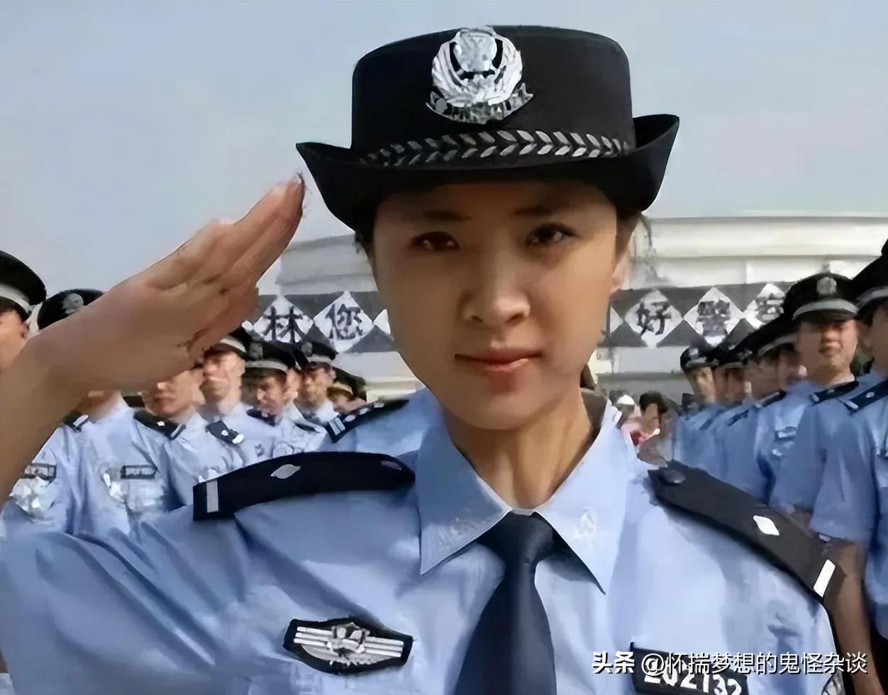 上过春晚的警花王菲,警花王菲