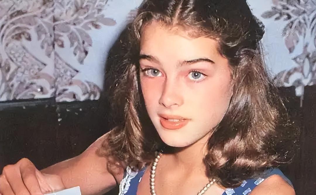 10岁全裸出镜，20岁声称自己仍是处女，“美国舒淇”的裸照风波