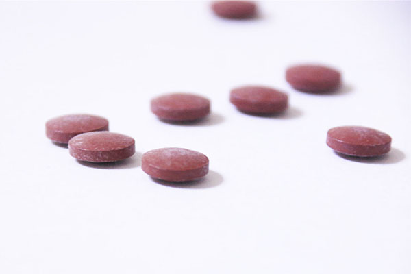 复方甘草片和易坦静哪个化痰好,复方甘草片可以和化痰的一起吃吗