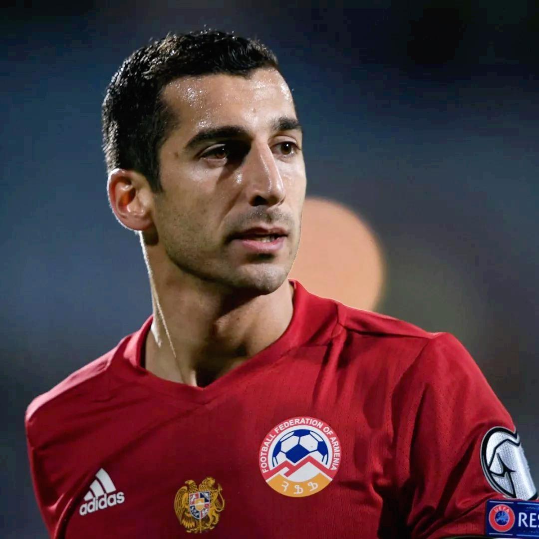 痞帅足球帅哥,帅中带一丝痞气的男明星