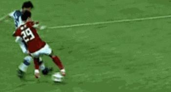 足球动态图特效,足球动态图搞笑