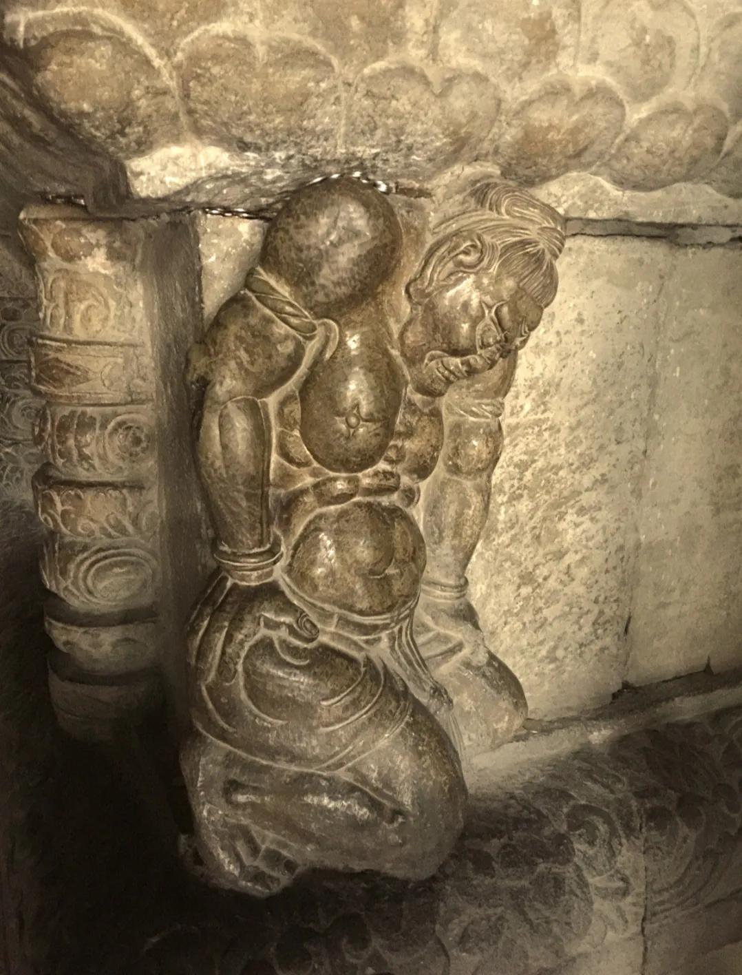 本是邪见，妄称佛教，诳惑黎元，当以令改