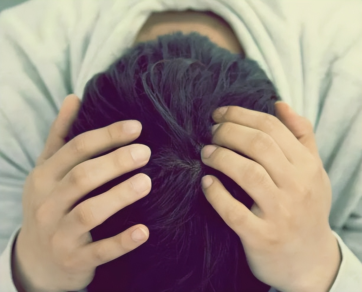 白头发越来越多是什么原因27岁,白头发越来越多是什么原因24岁