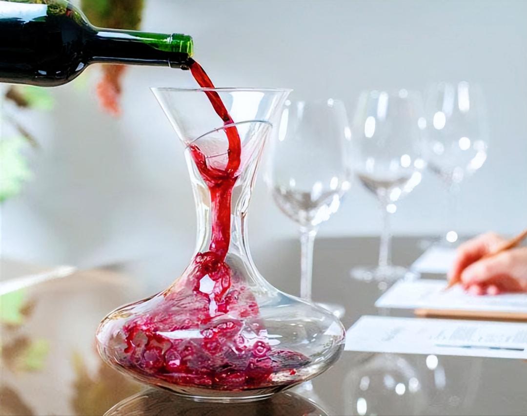红酒的正确醒酒方法,红酒醒酒正确方法