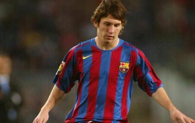 梅西有侏儒症为什么还能长到1米7,梅西从矮小症患者到世界足球巨星