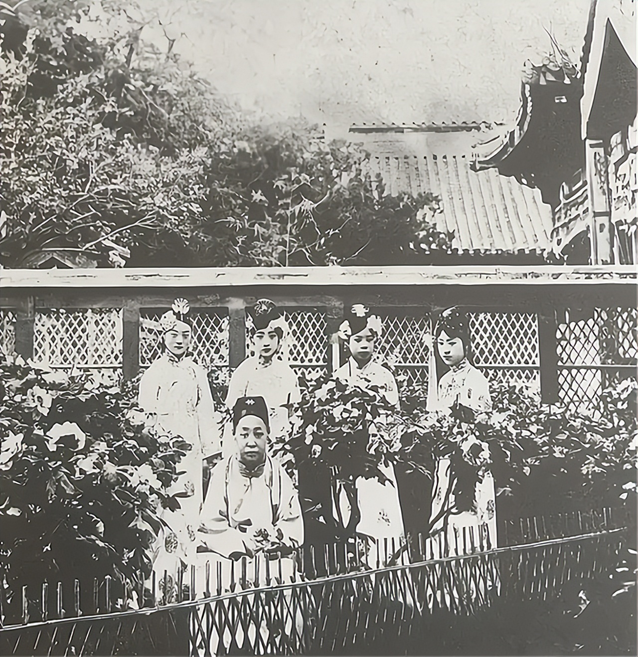 文绣傅玉芳,44岁妇女傅玉芳